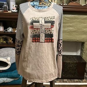 Cotton blend tee shirt for women